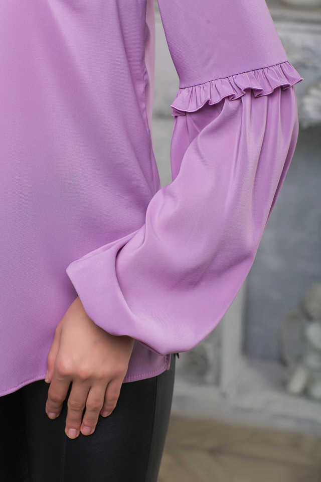 Блуза с рюшами цвет лаванда